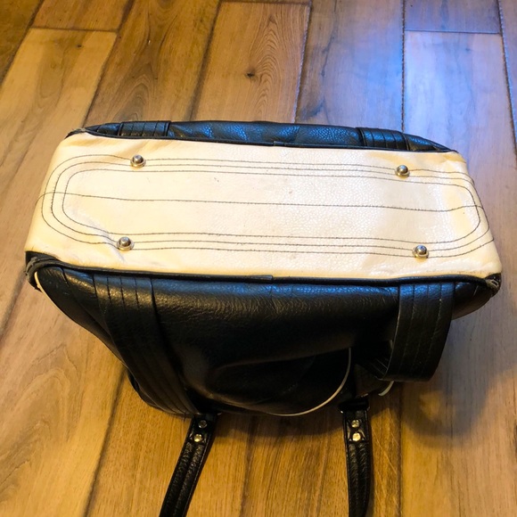 OG LULULEMON!!!! - Picture 9 of 11